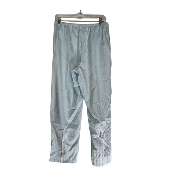 NWT Miss Elaines Essentials Powder Blue Long Sleeve Pajamas Top & Pants Size M - Picture 8 of 12